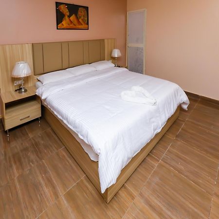 Pyramids Express View Hotel Kafret el-Gabal Екстериор снимка