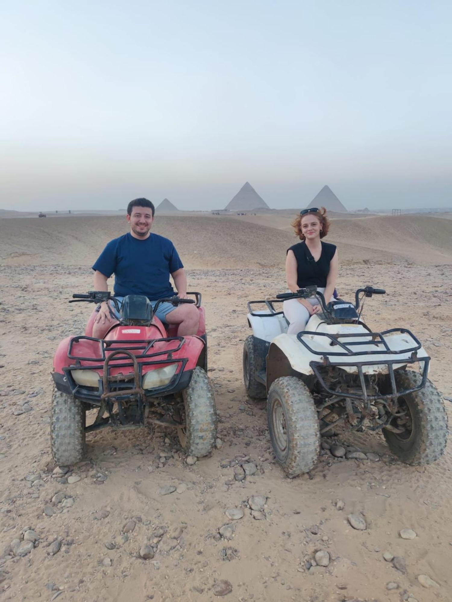 Pyramids Express View Hotel Kafret el-Gabal Екстериор снимка