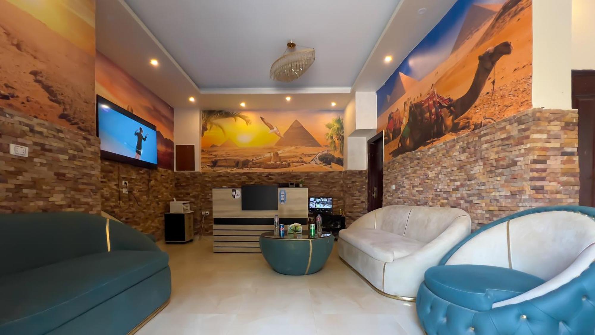 Pyramids Express View Hotel Kafret el-Gabal Екстериор снимка