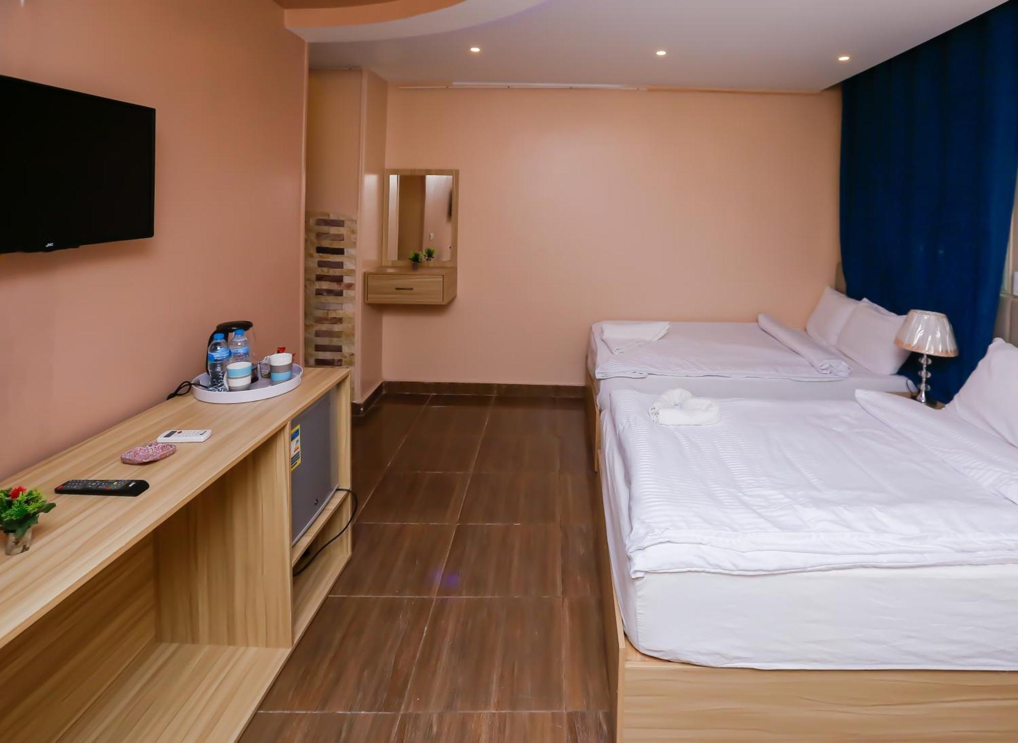 Pyramids Express View Hotel Kafret el-Gabal Екстериор снимка