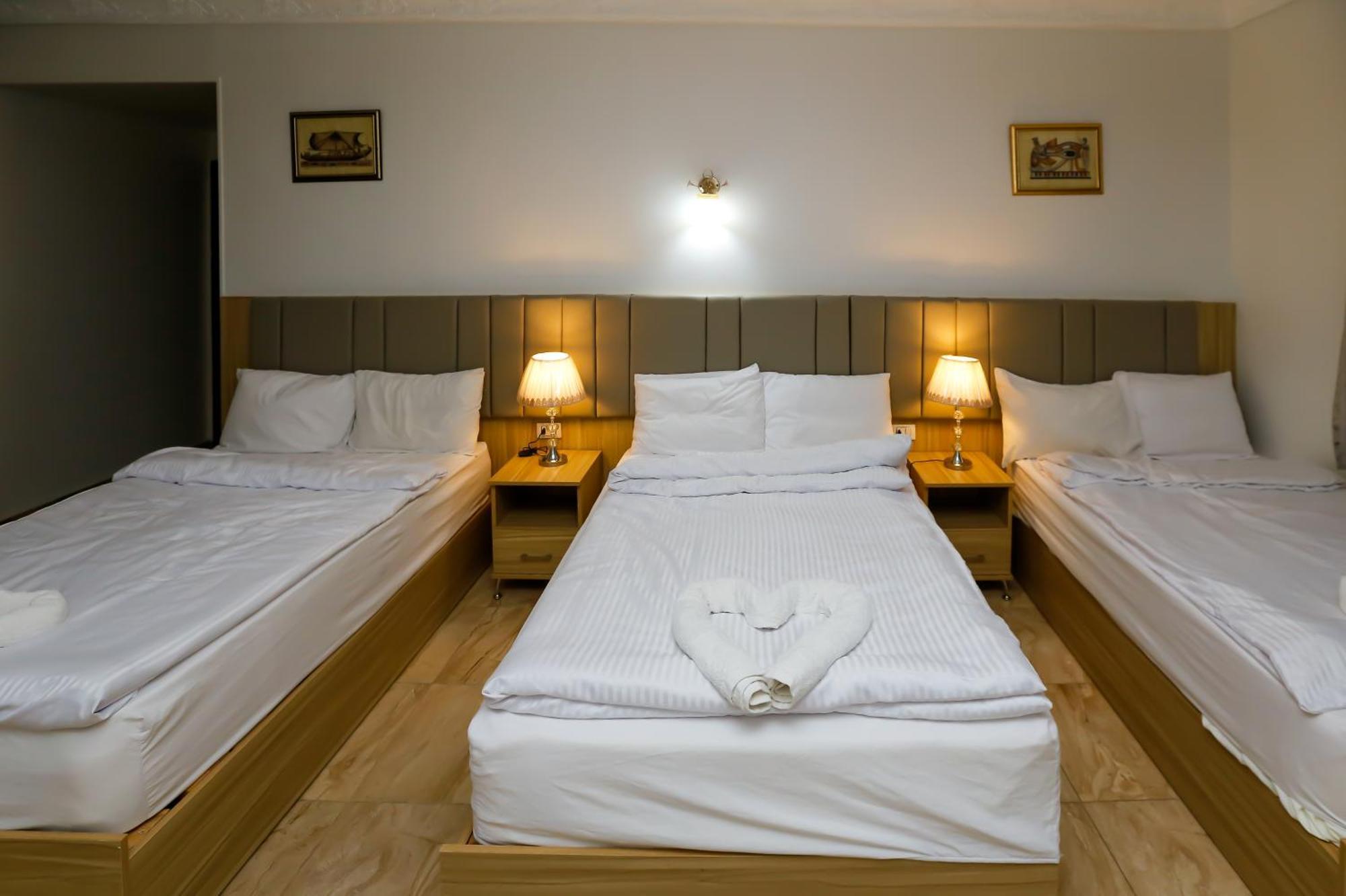 Pyramids Express View Hotel Kafret el-Gabal Екстериор снимка