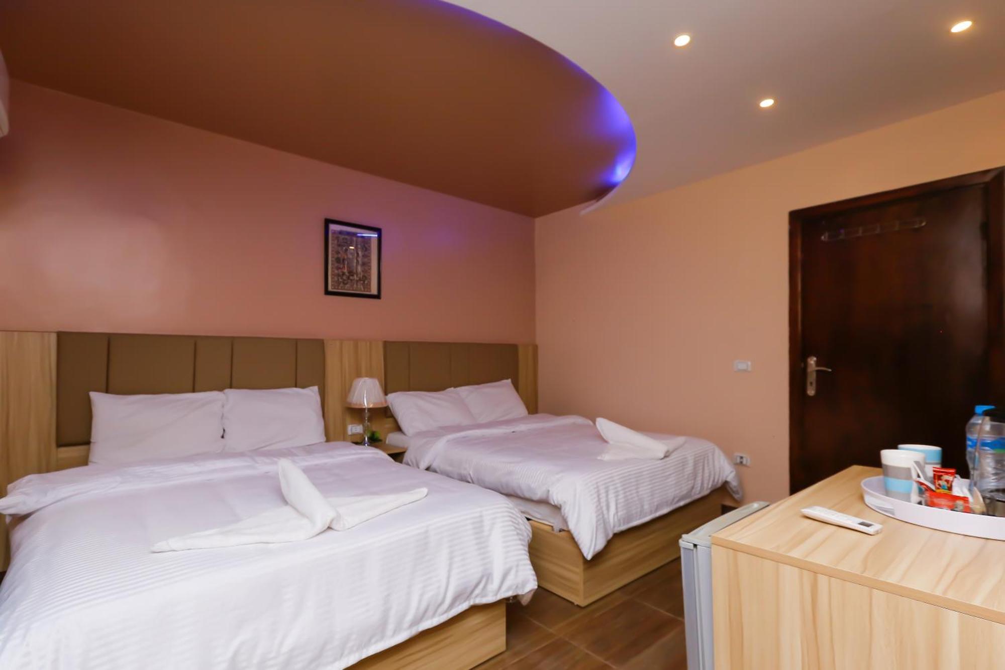 Pyramids Express View Hotel Kafret el-Gabal Екстериор снимка